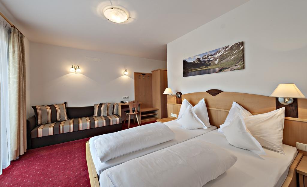 Hotel Pfandleralm San Martino In Passiria  Δωμάτιο φωτογραφία