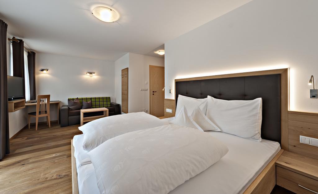 Hotel Pfandleralm San Martino In Passiria  Δωμάτιο φωτογραφία